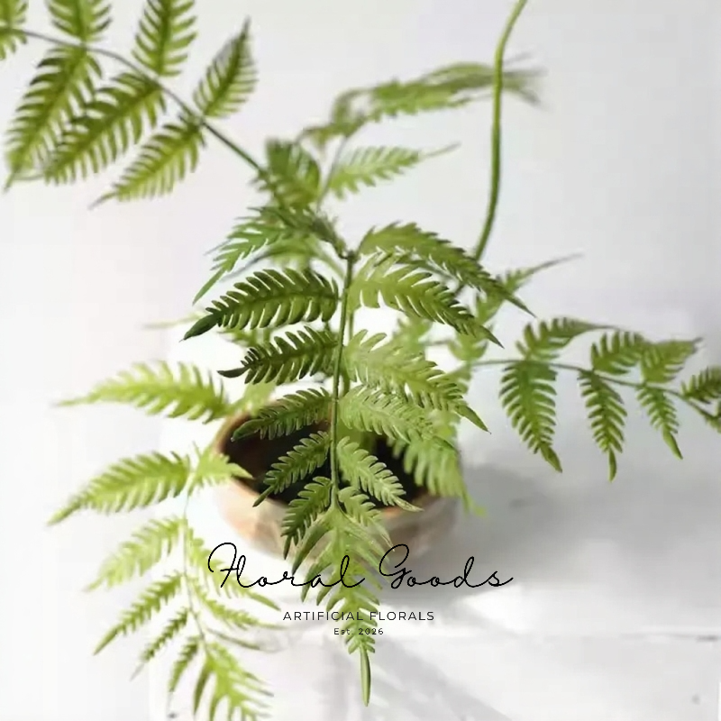 Classic Fern Spray – 31.5"
